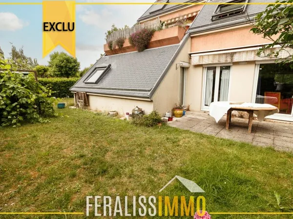 Spacieux appartement F5 en rez-de-Jardin avec jardin privati