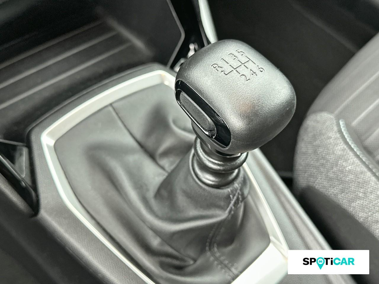 Peugeot 208 1.2 puretech 100ch s&s style 118g — photo 14