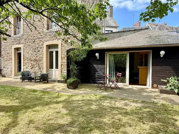 Hôtel 3 pièces 65 m²
