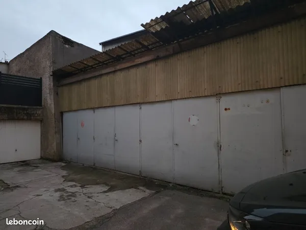 Garage place thiers