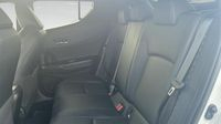 Toyota C-Hr 122h Graphic 2WD E-CVT RC18 — photo 10