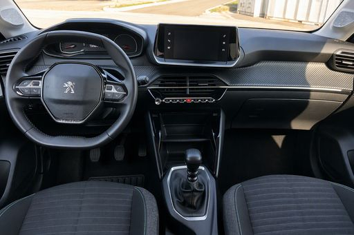 Peugeot 208 1.2 PureTech 100 - Style – 2022 – 41782 km – Essence – Boîte Manuelle — photo 19