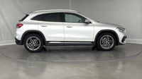 Mercedes Gla 200 d 150ch AMG Line 8G-DCT — photo 4
