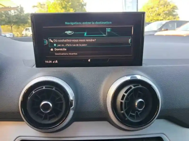 Audi Q2 35 tfsi 150 s tronic 7 — photo 38