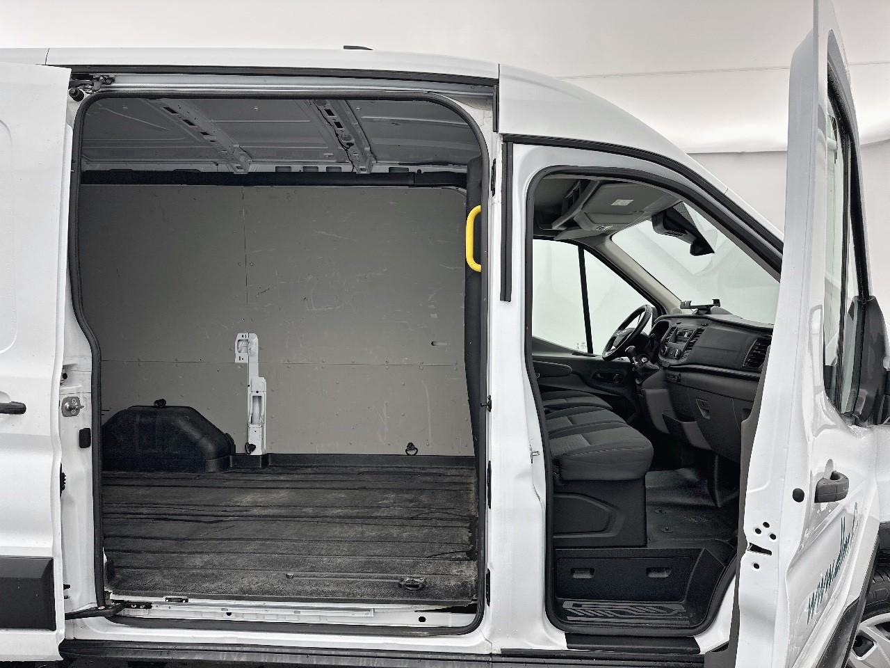 Ford Transit fgn t330 l2h2 2.0 ecoblue 130 s&s trend business — photo 13