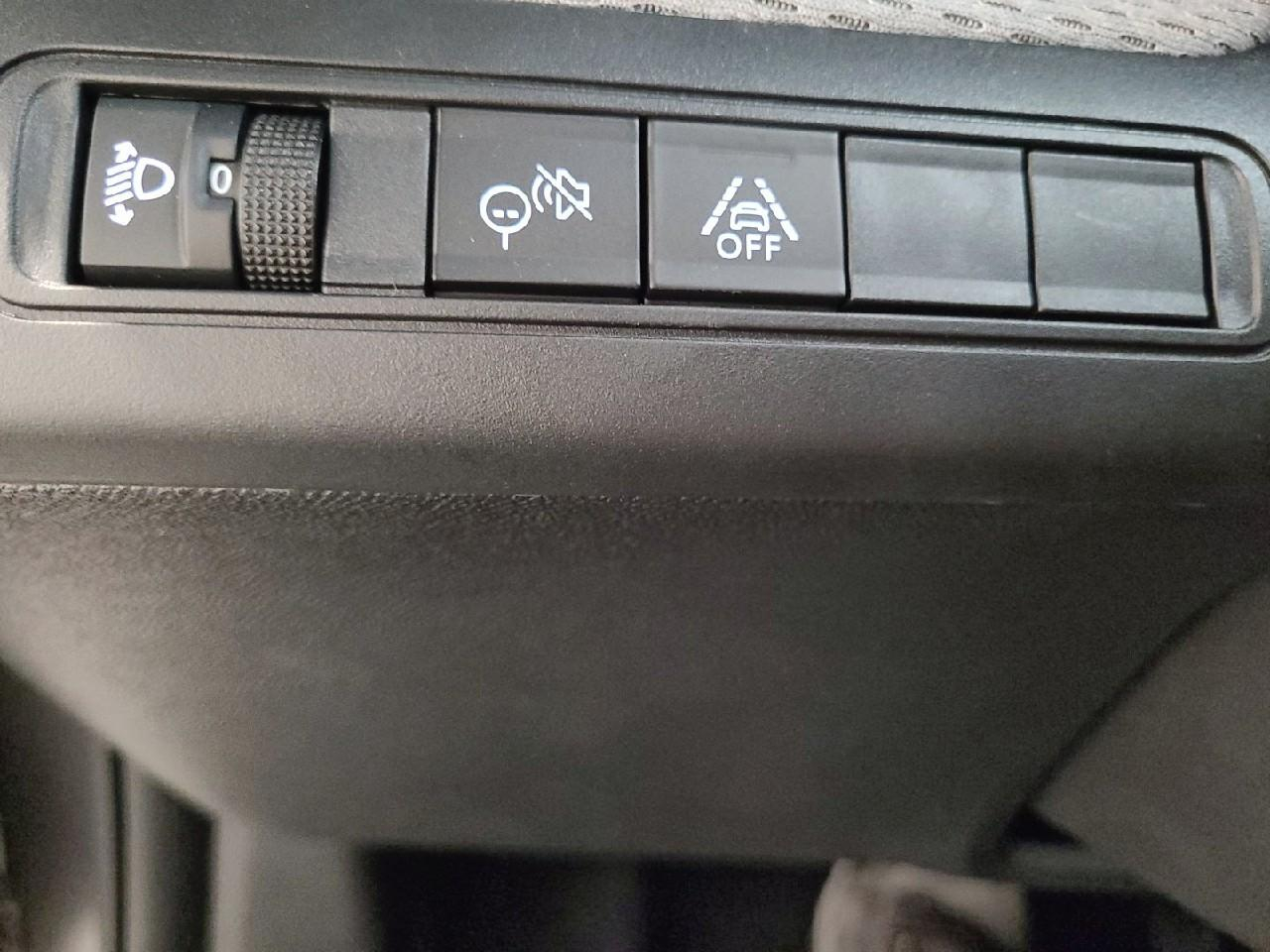 Citroën C3 Aircross hybride 145 ch aut max — photo 24