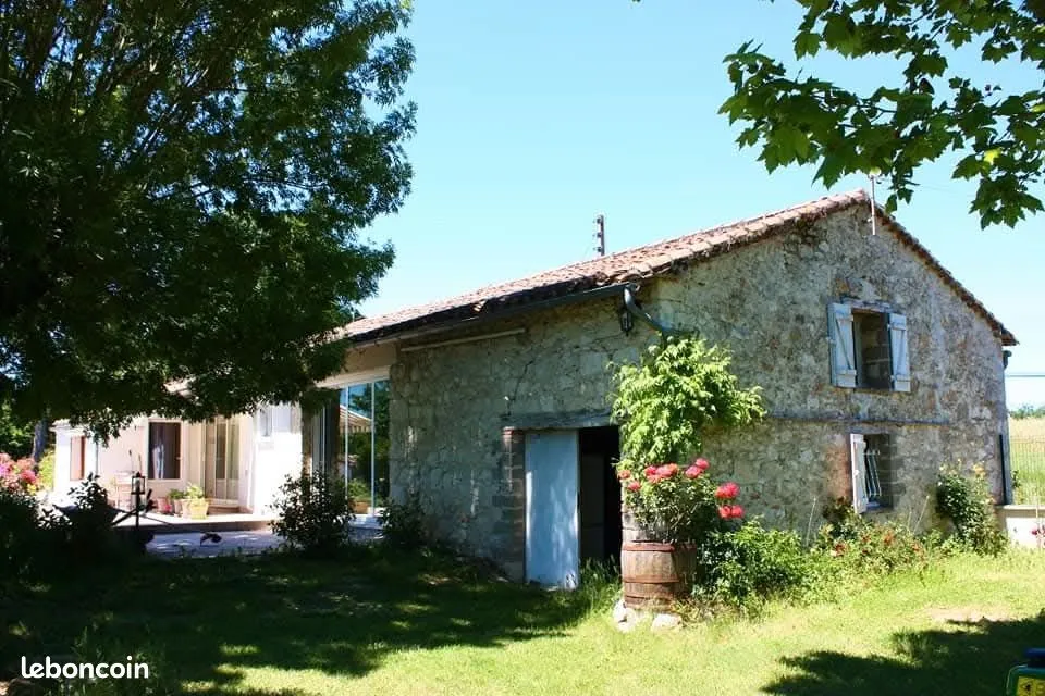 Photo 1