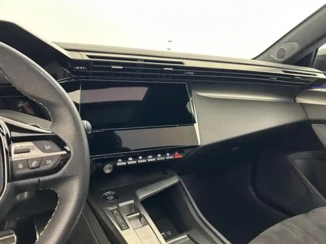 Peugeot 308 phev 180ch gt e-eat8 + toit ouvrant — photo 12