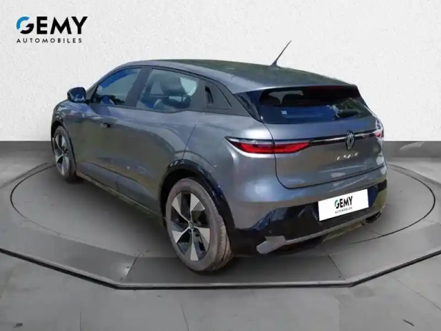 Renault Megane e-tech ev60 220 ch super charge — photo 7
