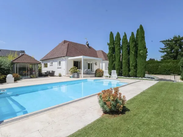 Maison 6 pièces 178 m²