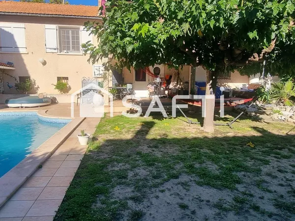 Maison familiale, 3 chambres, piscine.