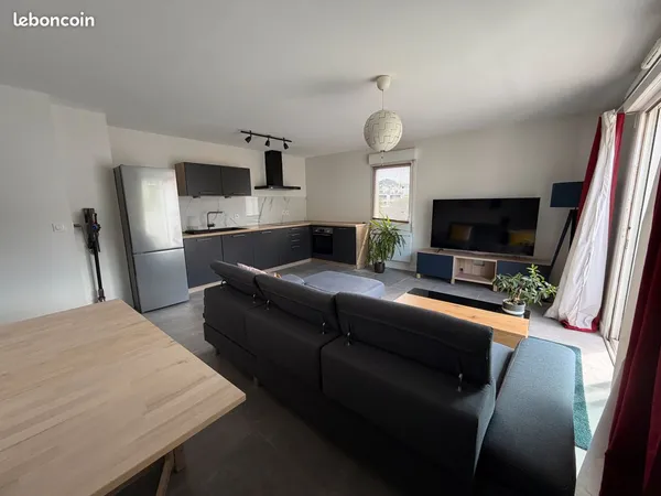 T2 meublé 49 m² lumineux avec balcon, garage et parking privatif - Saint-Priest-en-Jarez