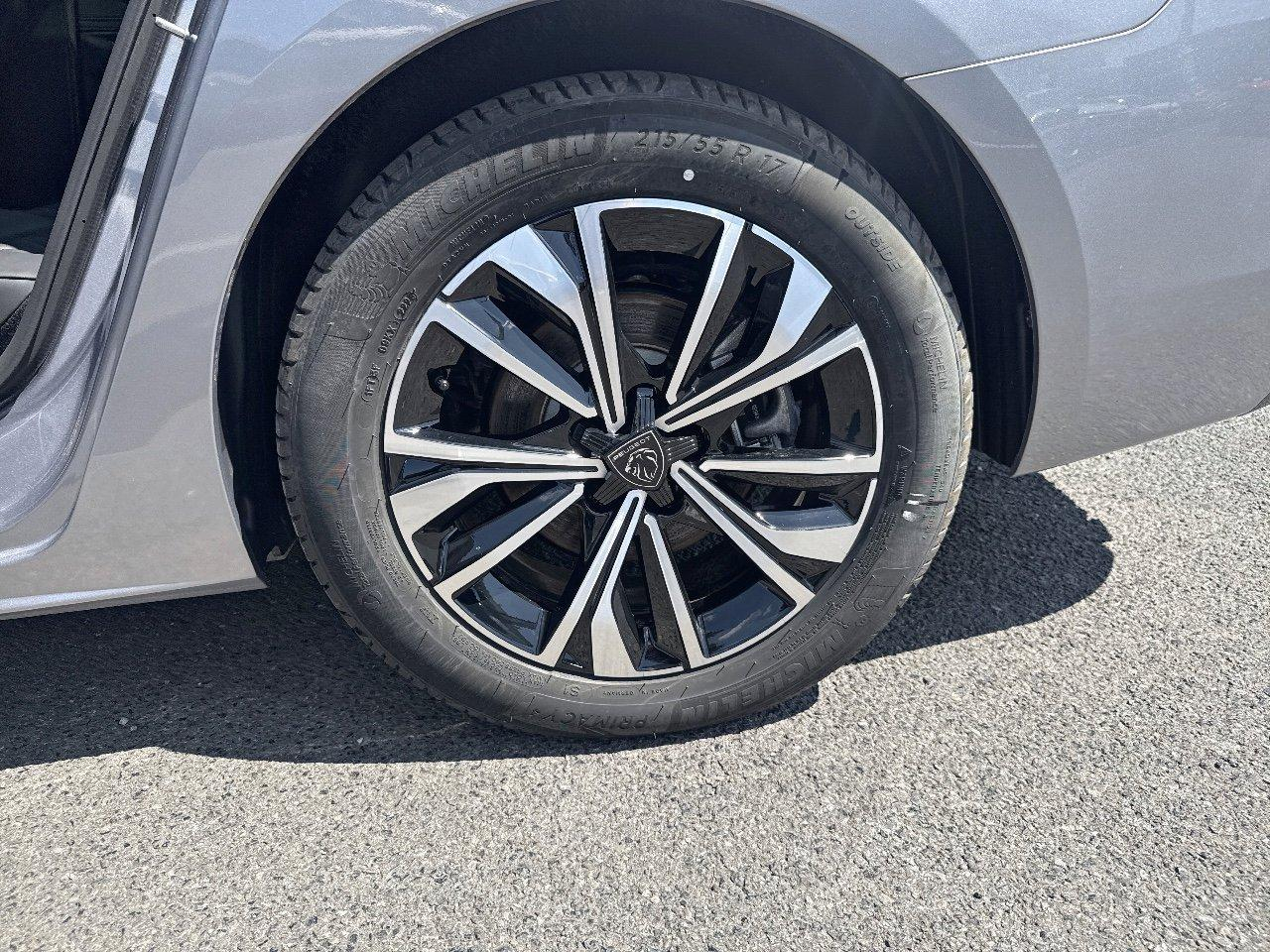 Peugeot 508 sw hybrid 225ch allure e-eat8 — photo 17