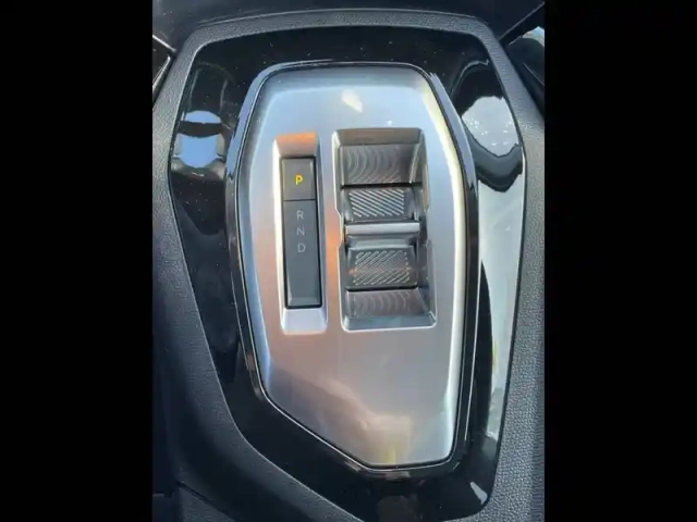 Peugeot 208 hybrid 110 ch e-dcs6 — photo 41
