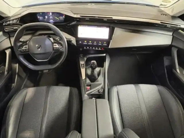 Peugeot 308 1.5 bluehdi 130 allure pack gps camera 180 carplay — photo 12