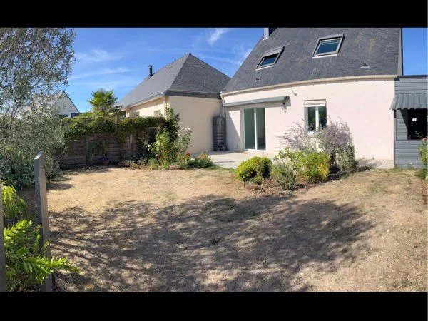 PLUNERET Maison 4 chambres, atelier, carport, sans travaux