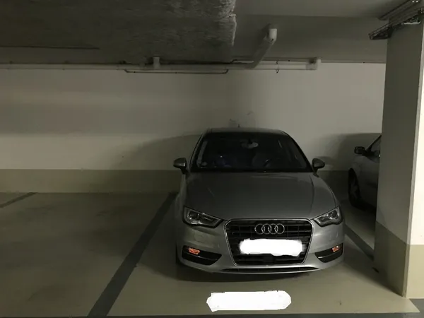 Loue place de parking 12m²