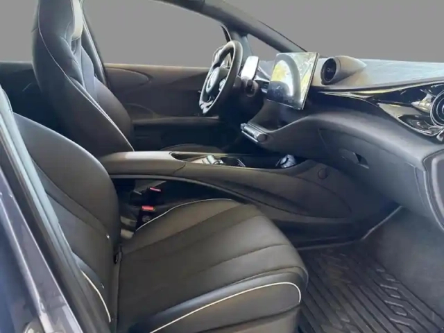 Byd Dolphin design 427 km wltp, sièges av chauffants, toit pano, ca — photo 9