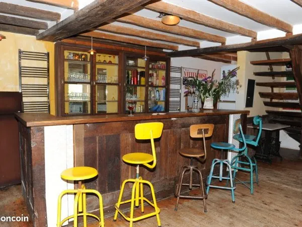 Mini-village à une heure et demie de Paris, Rennes et Angers