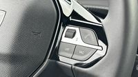 Peugeot 2008 1.2 100ch S&S Style — photo 17