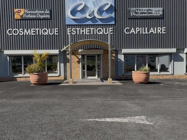Local d'activité 826 m²