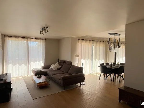 Coup de coeur à Brie-Comte-Robert - Maison de plain-pied avec jardin et garage