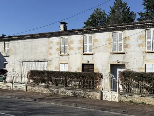 SAINT-SYMPHORIEN - MAISON À RÉNOVER DE 190M2 - 5 CHAMBRES - D?