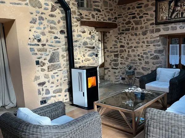 Gatuzières / Meyrueis - Grand meublé de caractère - Jardin, Wi-Fi, poêle