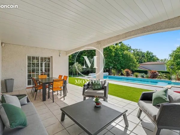 Villa 6 pièces 179 m²