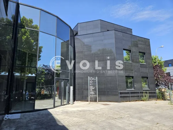 Bureaux 254 m²