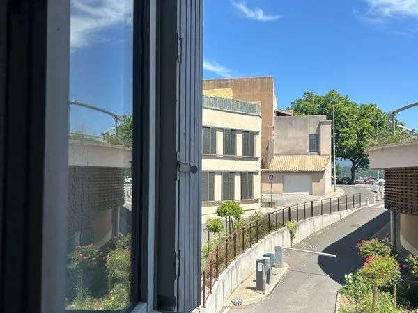 Studio Aubenas à louer