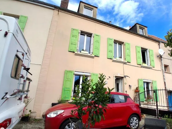 Maison 7 pièces 200 m²