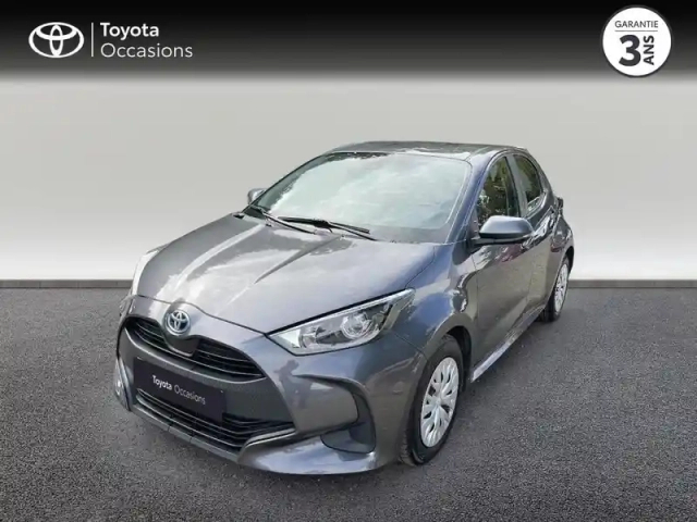 Toyota Yaris 116h dynamic 5p mc24