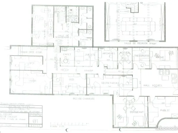 Bureau 354 m²