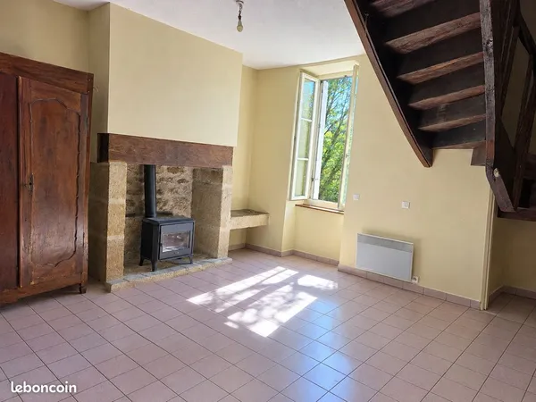 A louer logement familial avec 5 chambres