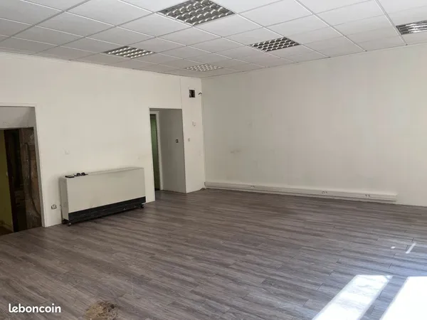 Local commercial 67 m²