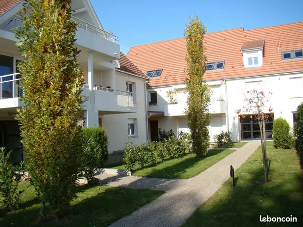 F4/5 HABSHEIM centre au calme, belle terrasse