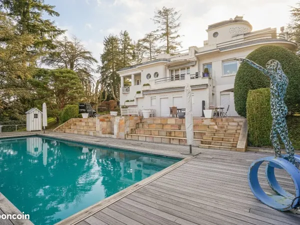 Propriété 11 pièces 345 m²