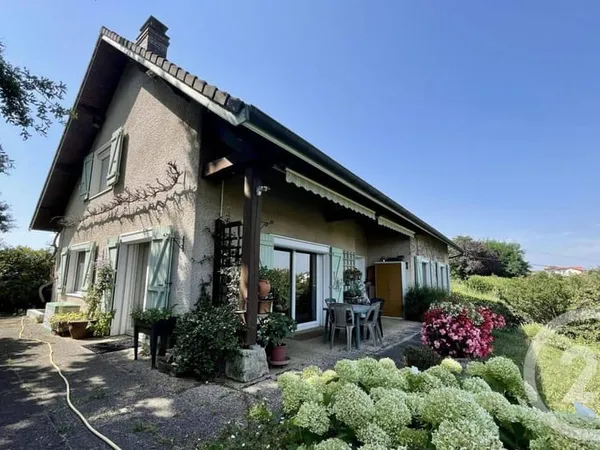 Maison 9 pièces 290 m²