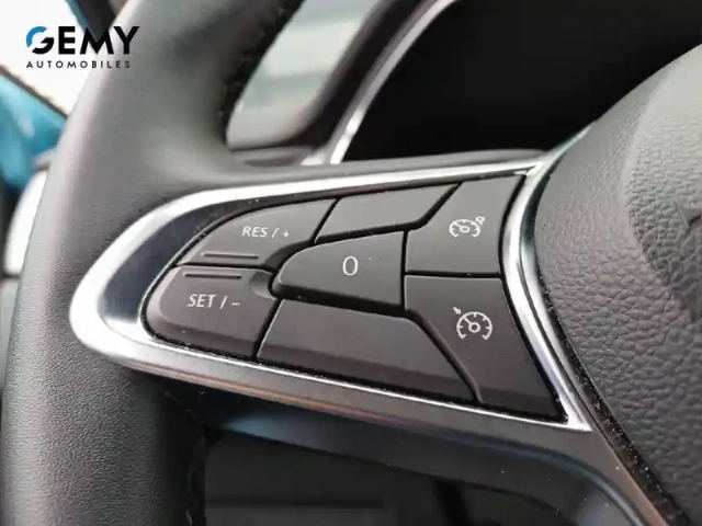 Renault Captur tce 160 edc - 21 — photo 15