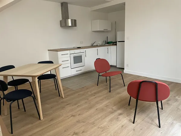 Location T2 - 28 M² meublé - 1 chambre - centre ville, Location Immobilier Rennes