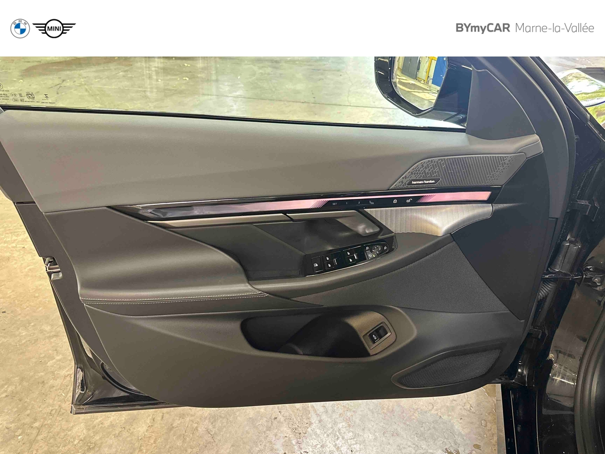 BMW Touring 530e xDrive PHEV 299 ch BVA8 — photo 24