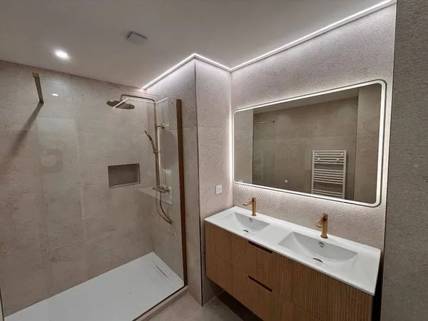 Appartement 4 pièces 81 m²