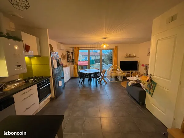 Maison en lotissement T4