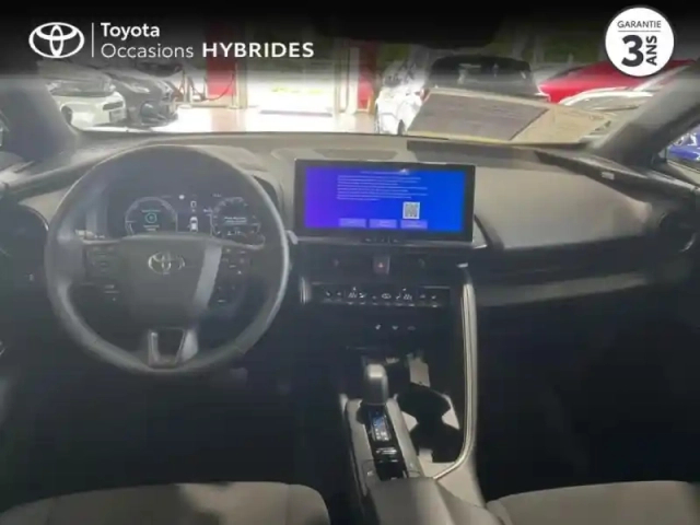Toyota C-Hr 1.8 hybride 140ch design pack confort — photo 8