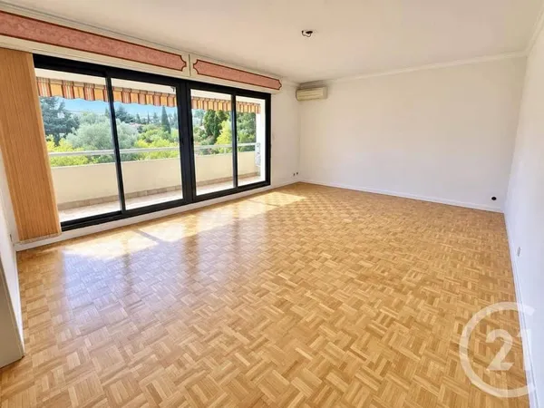 Appartement 4 pièces 87 m²