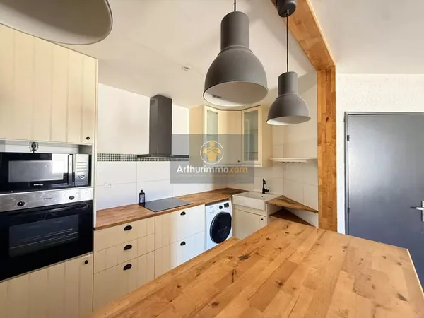Bel appartement 4 pièces avec équipements modernes à Bollène