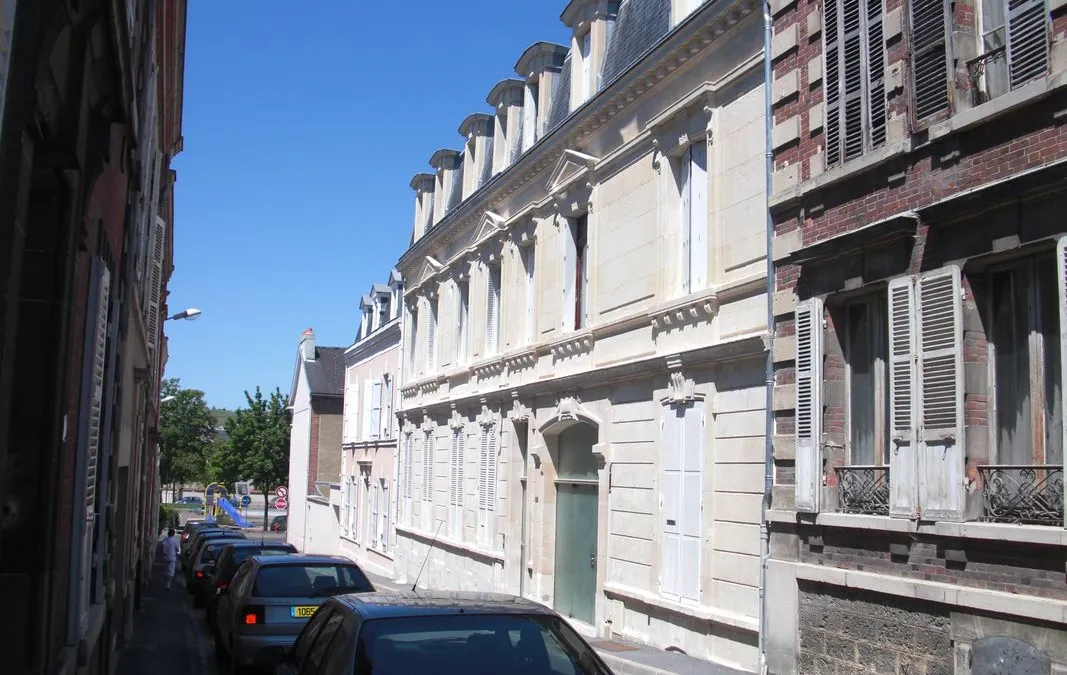 Photo 1