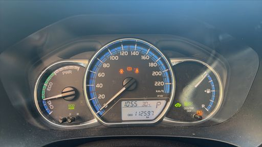 Toyota Yaris 1.5 VVT-i 100 Hybrid E-CVT - Dynamic – 2016 – 112597 km – Hybride essence – Boîte Automatique — photo 17