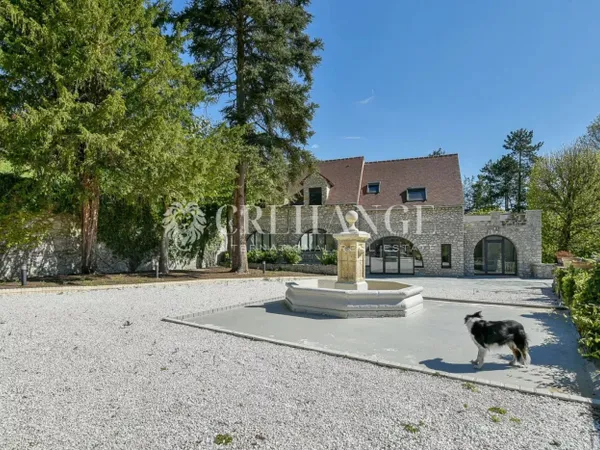 Maison de Maître en pierre de 6P - 230m² sur parc